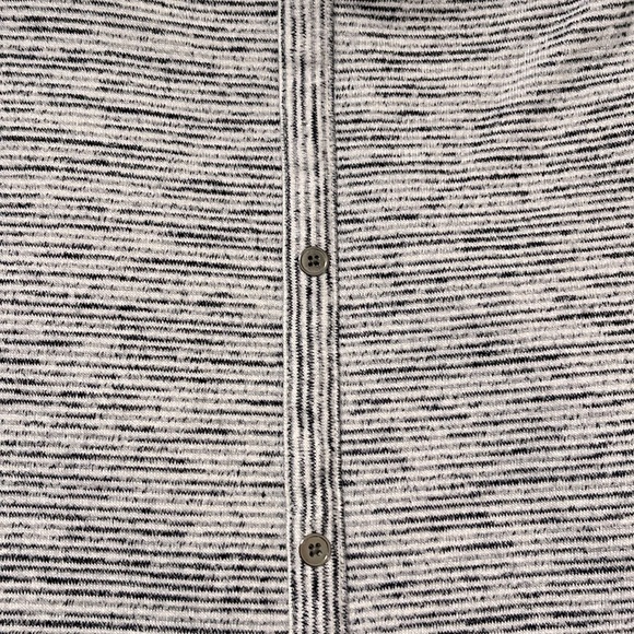 Small Petite Market & Spruce Button Back Top - Picture 8 of 8